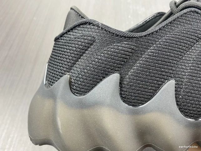 ADIDAS H68032 YEEZY 400 0714